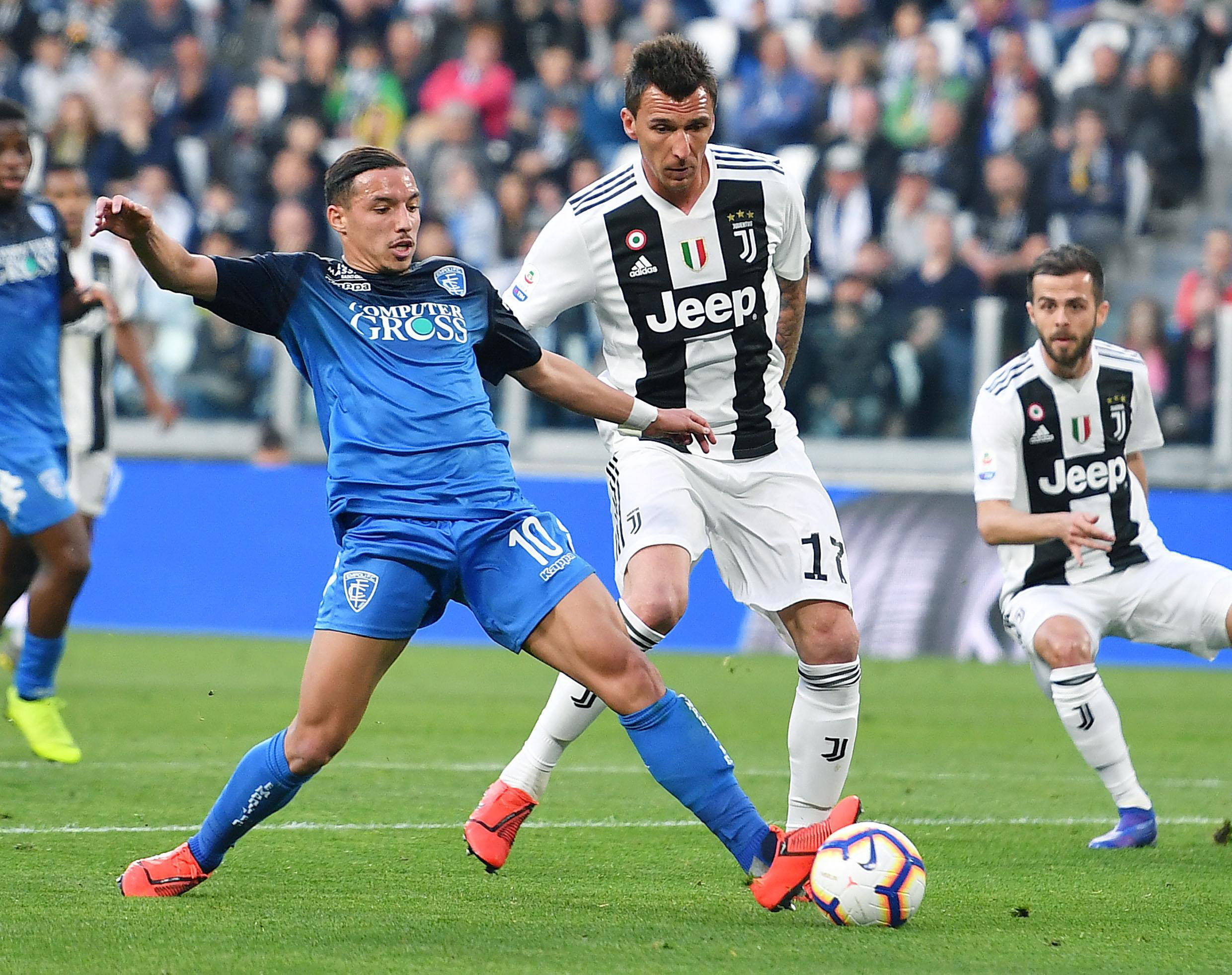 “挪威重炮手”里瑟在利物浦曾穿6号，如今凯尔凯兹接过6号