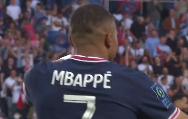 C罗和利雅得胜利将达成两年续约，会引发哪些连锁反应？