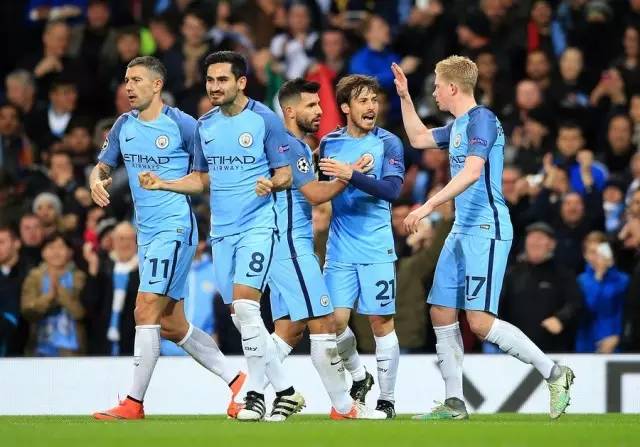 球星连续制造杀伤，把对手打崩