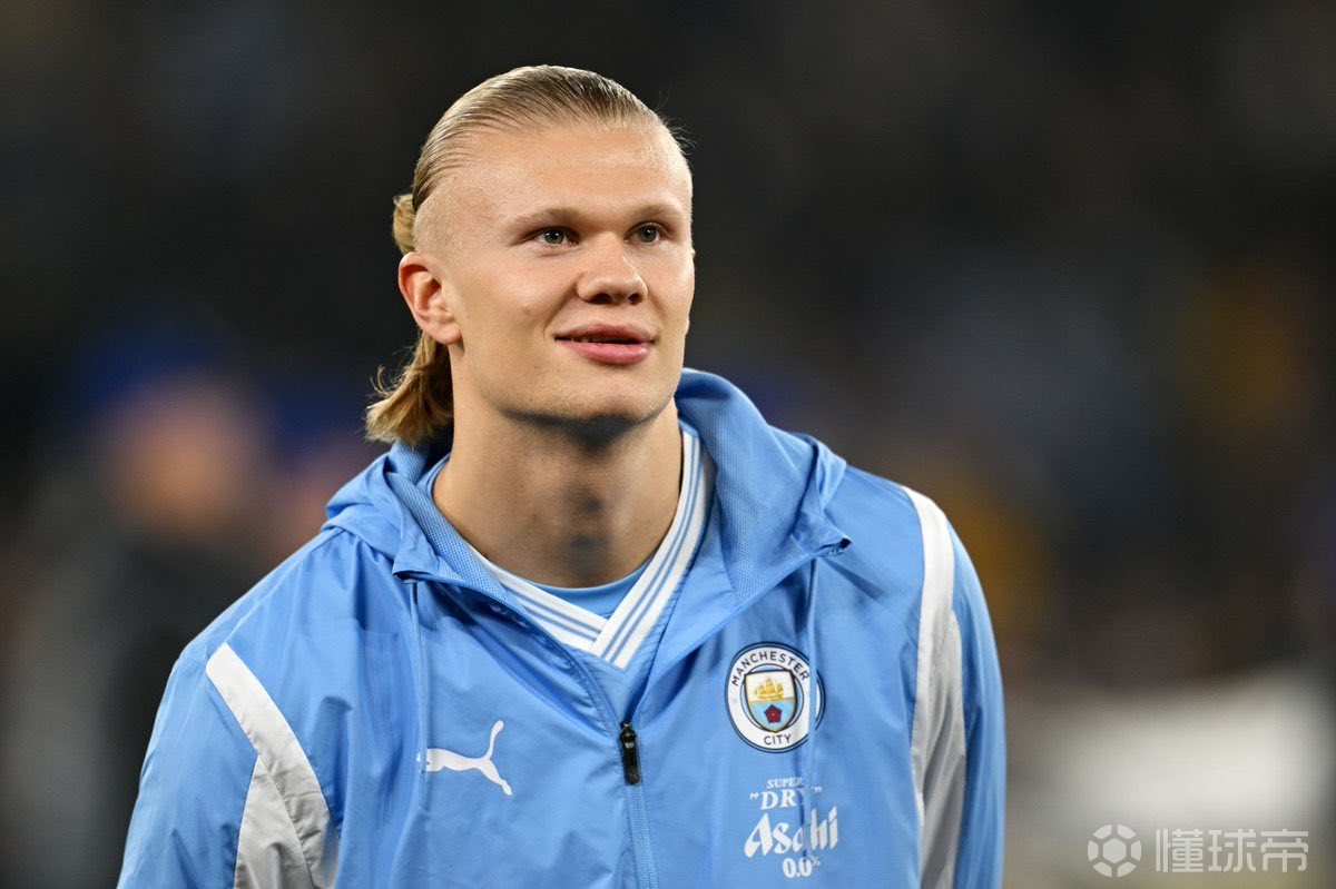 88天复出遭重创！排名跌至24，郑钦文肘伤藏隐患，奥运卫冕梦要碎